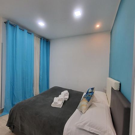 נאפולי New Era Rooms מראה חיצוני תמונה