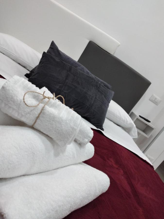 נאפולי New Era Rooms מראה חיצוני תמונה