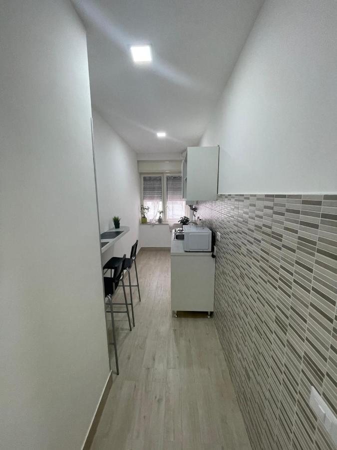 נאפולי New Era Rooms מראה חיצוני תמונה
