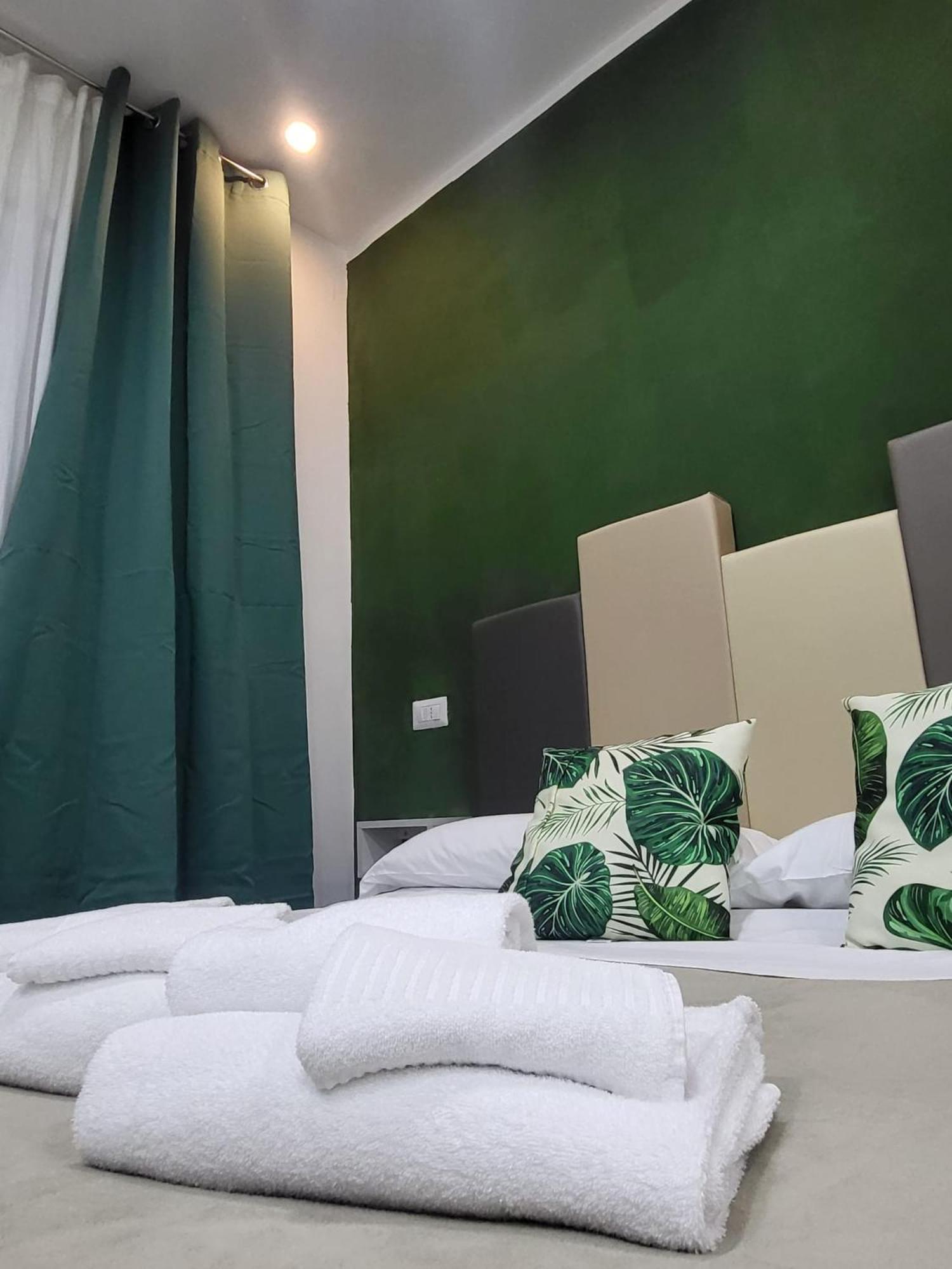 נאפולי New Era Rooms מראה חיצוני תמונה