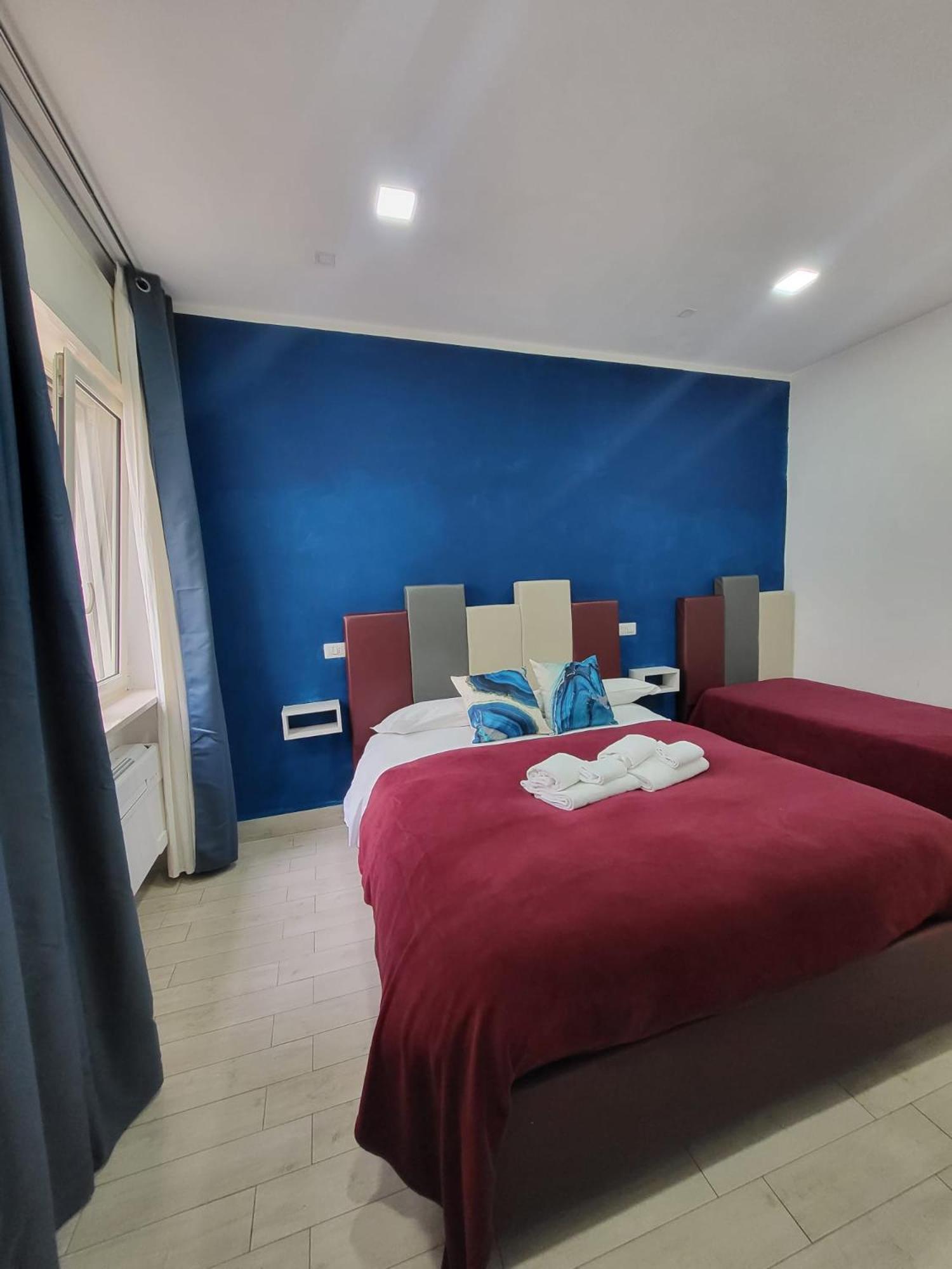 נאפולי New Era Rooms מראה חיצוני תמונה