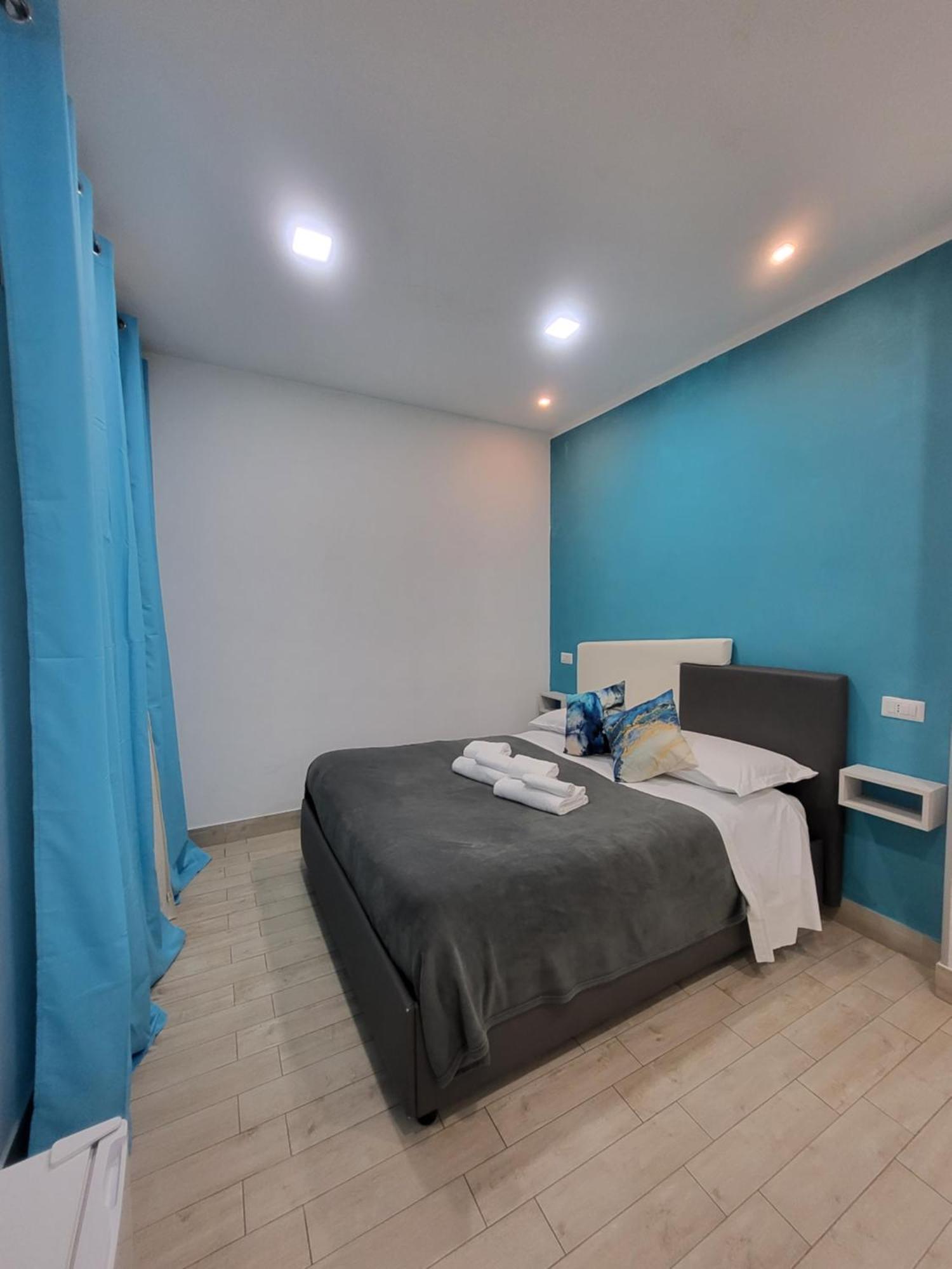 נאפולי New Era Rooms מראה חיצוני תמונה